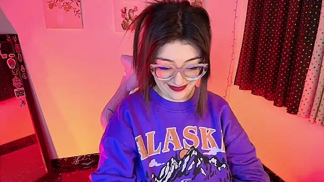 isaferrer06 online show from 11/24/25, 04:34