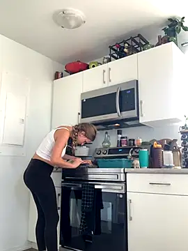 Snapshot of myasecrets chatting on 09/14/25, 06:40 myasecrets online show from 09/14/25, 06:40