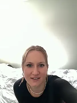 Snapshot of myasecrets chatting on 10/17/25, 05:37 myasecrets online show from 10/17/25, 05:37