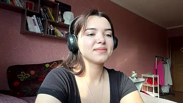 Snapshot of PUP_PUP_Sea chatting on 10/11/25, 07:07 PUP PUP Sea online show from 10/11/25, 07:07