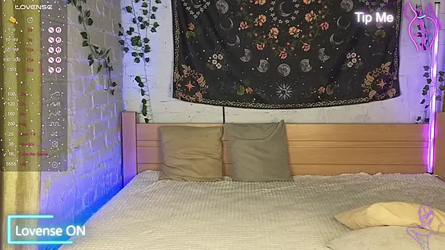 Bekky Hammon online show from 10/15/25, 03:17