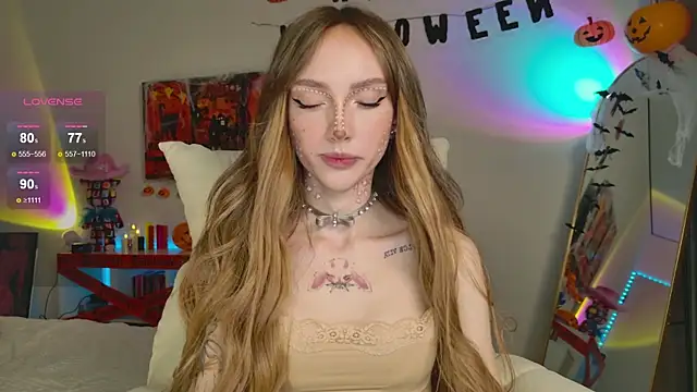 Lunainnk online show from 10/28/25, 12:14