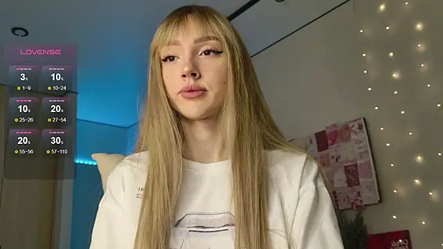 Lunainnk online show from 12/16/25, 01:32