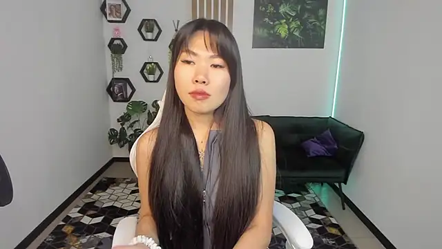 LunaPurrr online show from 10/09/25, 11:14