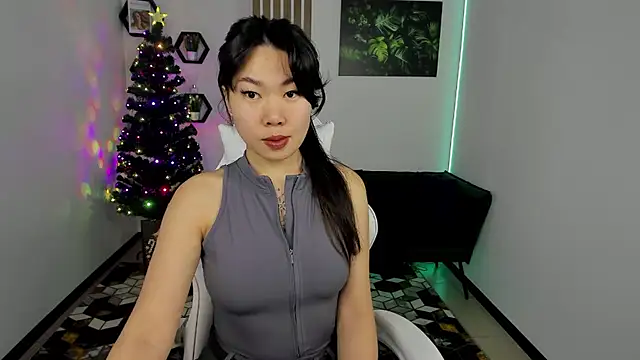 LunaPurrr online show from 01/05/26, 11:08