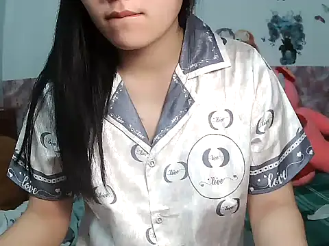 Linda-24 online show from 04/13/26, 08:25