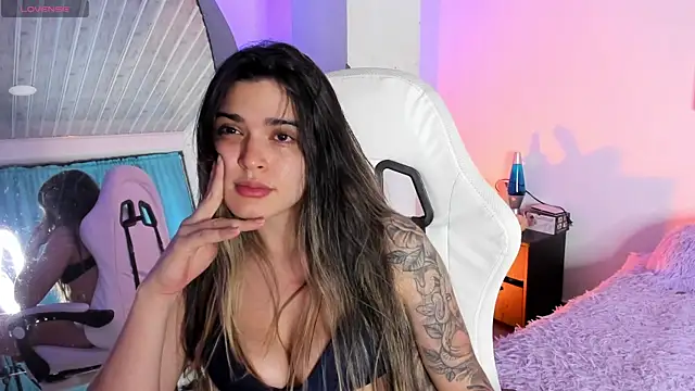 Snapshot of MiaVillalobos chatting on 05/12/26, 02:19 MiaVillalobos online show from 05/12/26, 02:19