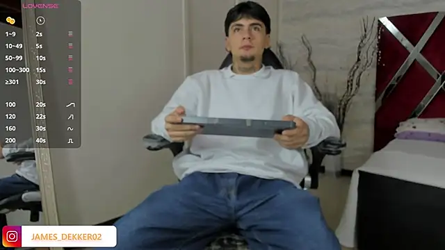 JamesDeker online show from 09/30/25, 07:52