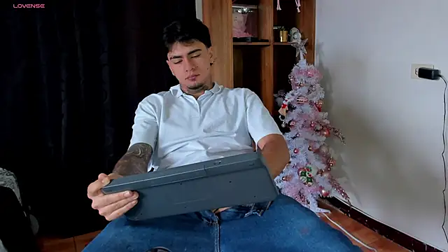 JamesDeker online show from 12/22/25, 03:53