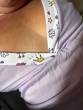 Snapshot of MaluLemos chatting on 10/09/25, 12:36 MaluLemos online show from 10/09/25, 12:36