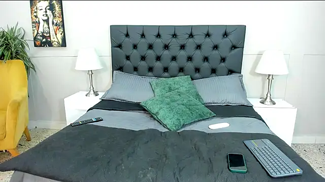 stephane rouss online show from 10/23/25, 07:34