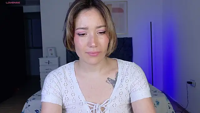 Eliih 01 online show from 09/23/25, 02:14