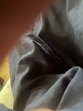 Snapshot of gb7572 chatting on 09/11/25, 08:14 gb7572 online show from 09/11/25, 08:14