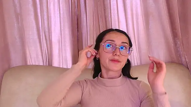 Ginevra esposito online show from 04/09/26, 12:32