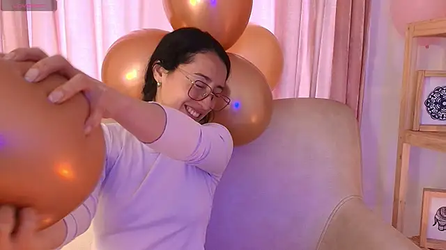 Ginevra esposito online show from 04/17/26, 01:58