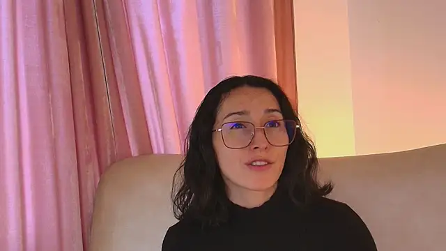 Ginevra esposito online show from 05/08/26, 12:32