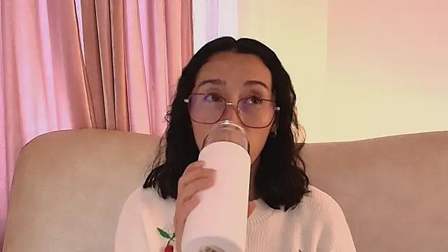 Ginevra esposito online show from 05/14/26, 12:45