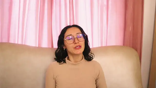 Ginevra esposito online show from 05/22/26, 01:17