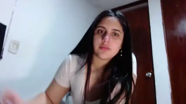 Electraweb 09 online show from 10/15/25, 06:41