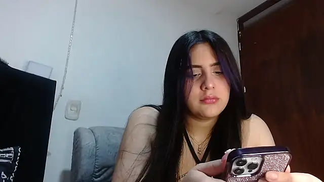 Electraweb 09 online show from 10/29/25, 04:09