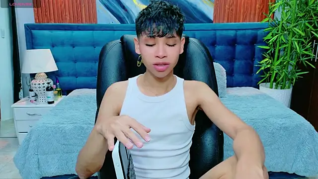 dilan 911 online show from 03/25/26, 07:09