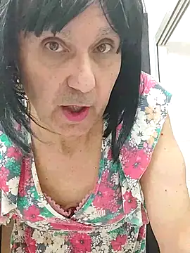 Emily de Carla online show from 11/04/25, 03:55