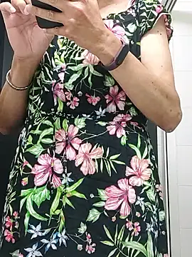 Emily de Carla online show from 05/13/26, 01:52