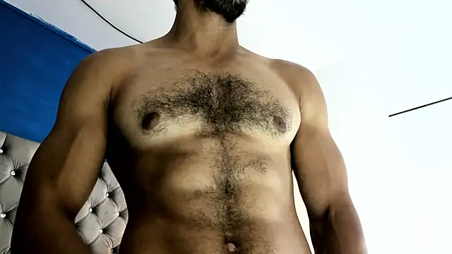 latinhotmuscle online show from 11/23/25, 05:51