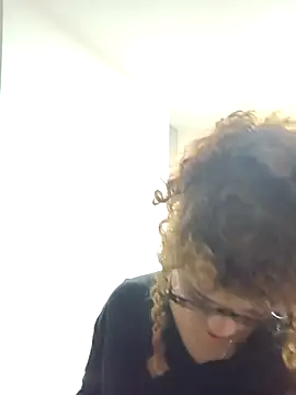 Vikyvoyeur online show from 09/23/25, 02:47