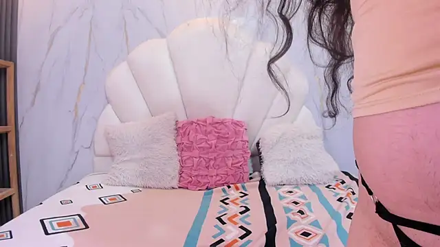 Snapshot of Nicol_Chang chatting on 10/28/25, 08:11 Nicol Chang online show from 10/28/25, 08:11