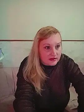 XHelenaX90 online show from 02/26/26, 07:13