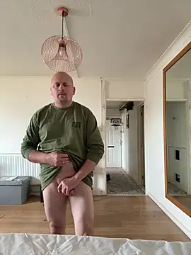 Snapshot of Attila120 chatting on 10/08/25, 02:58 Attila120 online show from 10/08/25, 02:58