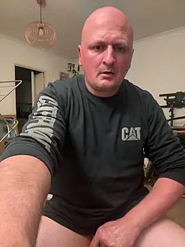 Snapshot of Attila120 chatting on 10/18/25, 10:54 Attila120 online show from 10/18/25, 10:54