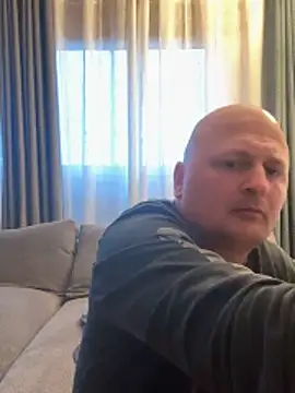 Snapshot of Attila120 chatting on 11/22/25, 08:35 Attila120 online show from 11/22/25, 08:35