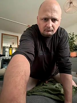 Snapshot of Attila120 chatting on 11/26/25, 07:53 Attila120 online show from 11/26/25, 07:53