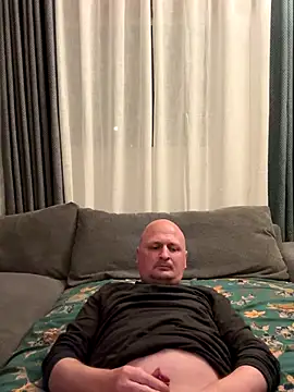 Snapshot of Attila120 chatting on 12/14/25, 12:38 Attila120 online show from 12/14/25, 12:38