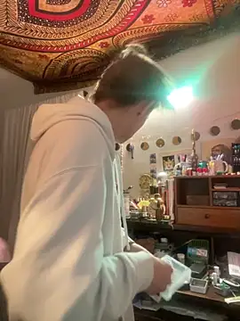 Snapshot of XanderOzzz chatting on 11/05/25, 06:57 XanderOzzz online show from 11/05/25, 06:57