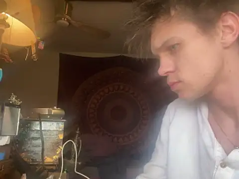 Snapshot of XanderOzzz chatting on 11/14/25, 03:22 XanderOzzz online show from 11/14/25, 03:22