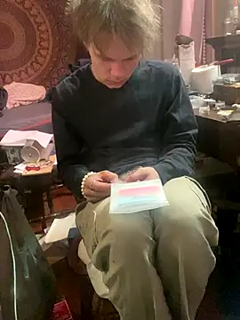 Snapshot of XanderOzzz chatting on 11/15/25, 10:34 XanderOzzz online show from 11/15/25, 10:34