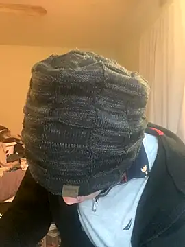 Snapshot of XanderOzzz chatting on 12/18/25, 05:41 XanderOzzz online show from 12/18/25, 05:41