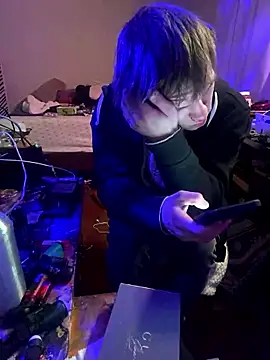 Snapshot of XanderOzzz chatting on 01/14/26, 08:20 XanderOzzz online show from 01/14/26, 08:20