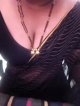 Snapshot of Tamil-rami chatting on 03/12/26, 04:40 Tamil-rami online show from 03/12/26, 04:40