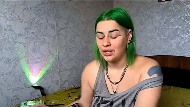 NeonNectar  online show from 10/15/25, 09:31