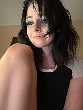 triplebakaaa online show from 08/04/26, 11:18