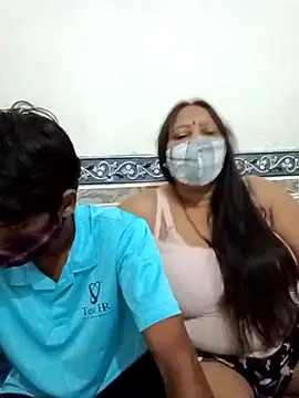 LoveOnStream online show from 09/25/25, 05:55