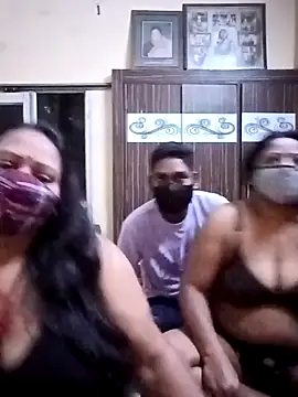 LoveOnStream online show from 02/08/26, 02:26