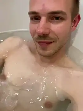 Skinny0150 online show from 11/21/25, 09:24