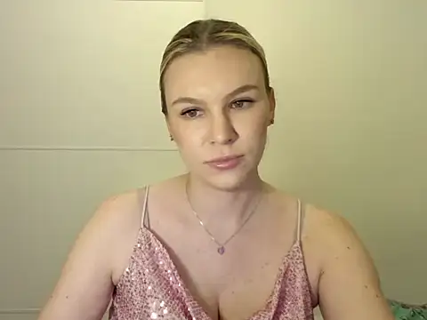 Snapshot of SadieBrilliance chatting on 10/21/25, 06:08 SadieBrilliance online show from 10/21/25, 06:08