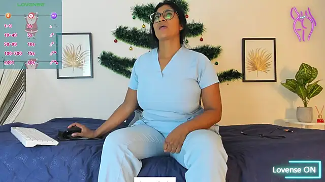  Miaa khalifa  online show from 12/03/25, 12:36