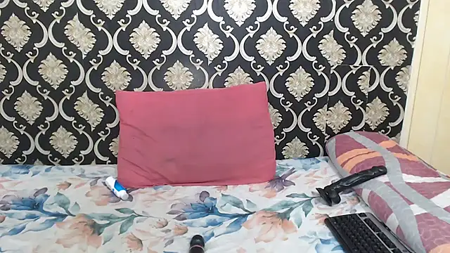 ExoticCandyx online show from 12/04/25, 06:27